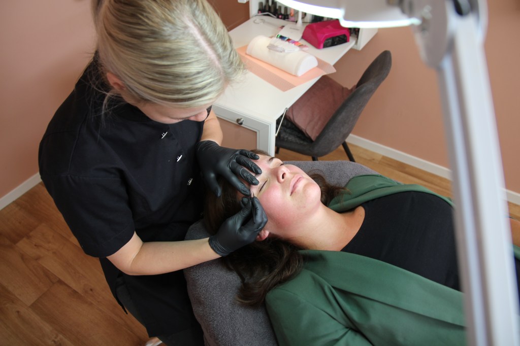 Wenkbrauwen& Wimpers